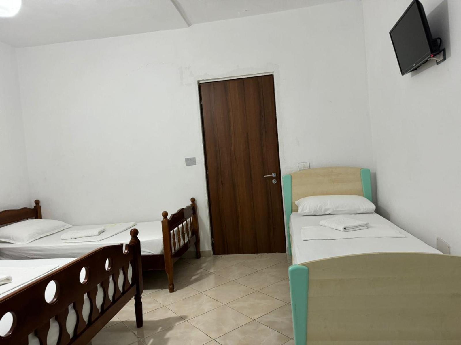 Guesthouse Novi Durrës Habitación foto