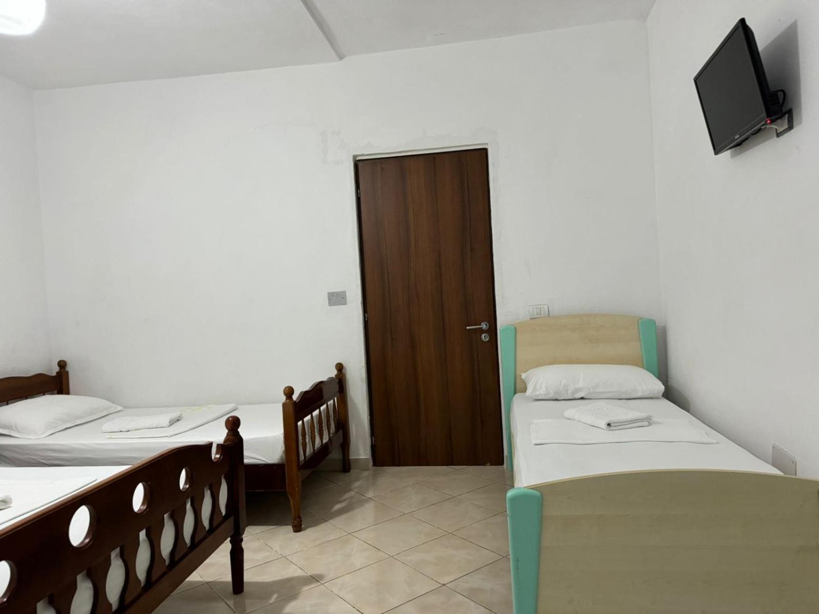 Guesthouse Novi Durrës Habitación foto